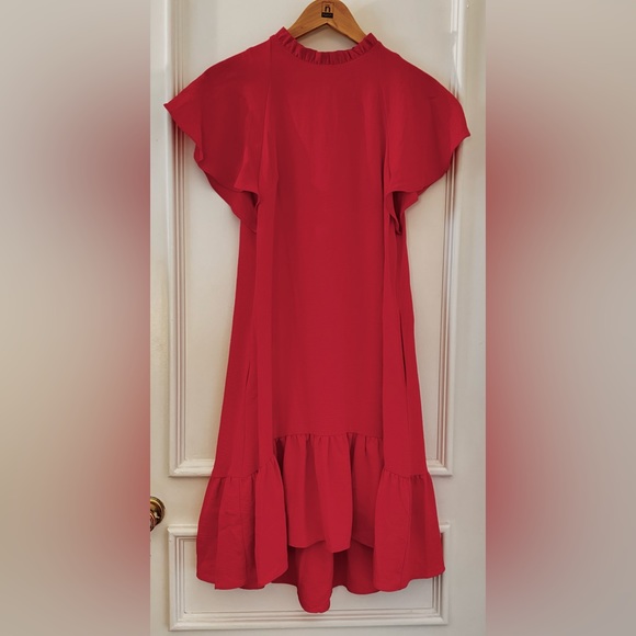 Julia Jordan Flutter Sleeve Dress - Picture 2 of 7